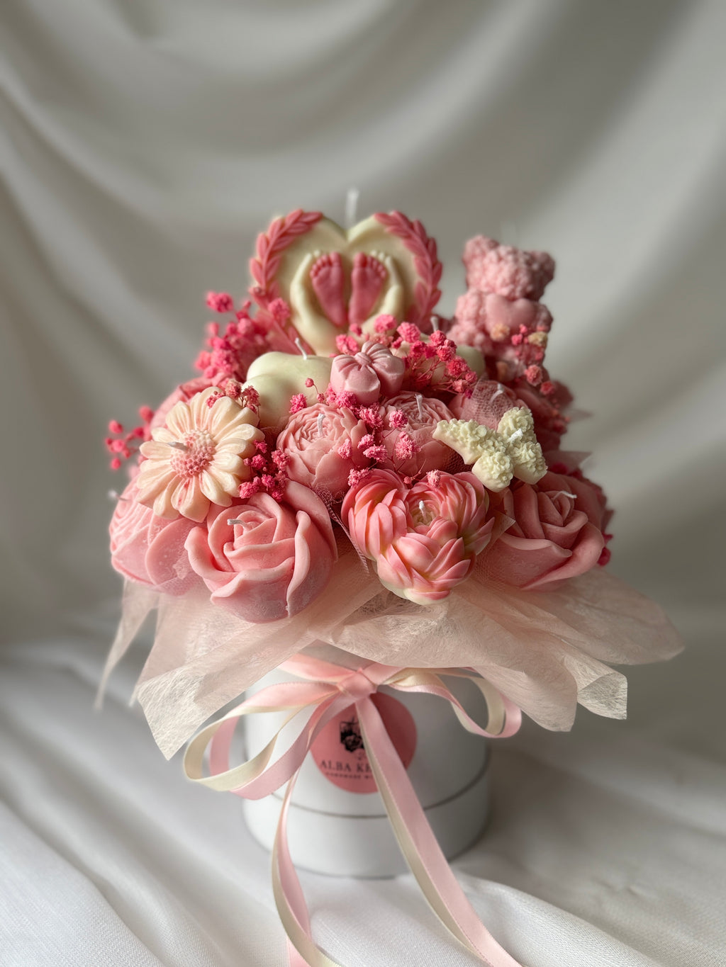 Kerzenstrauss zur Geburt - Rosa Blumenherz für Neugeborene