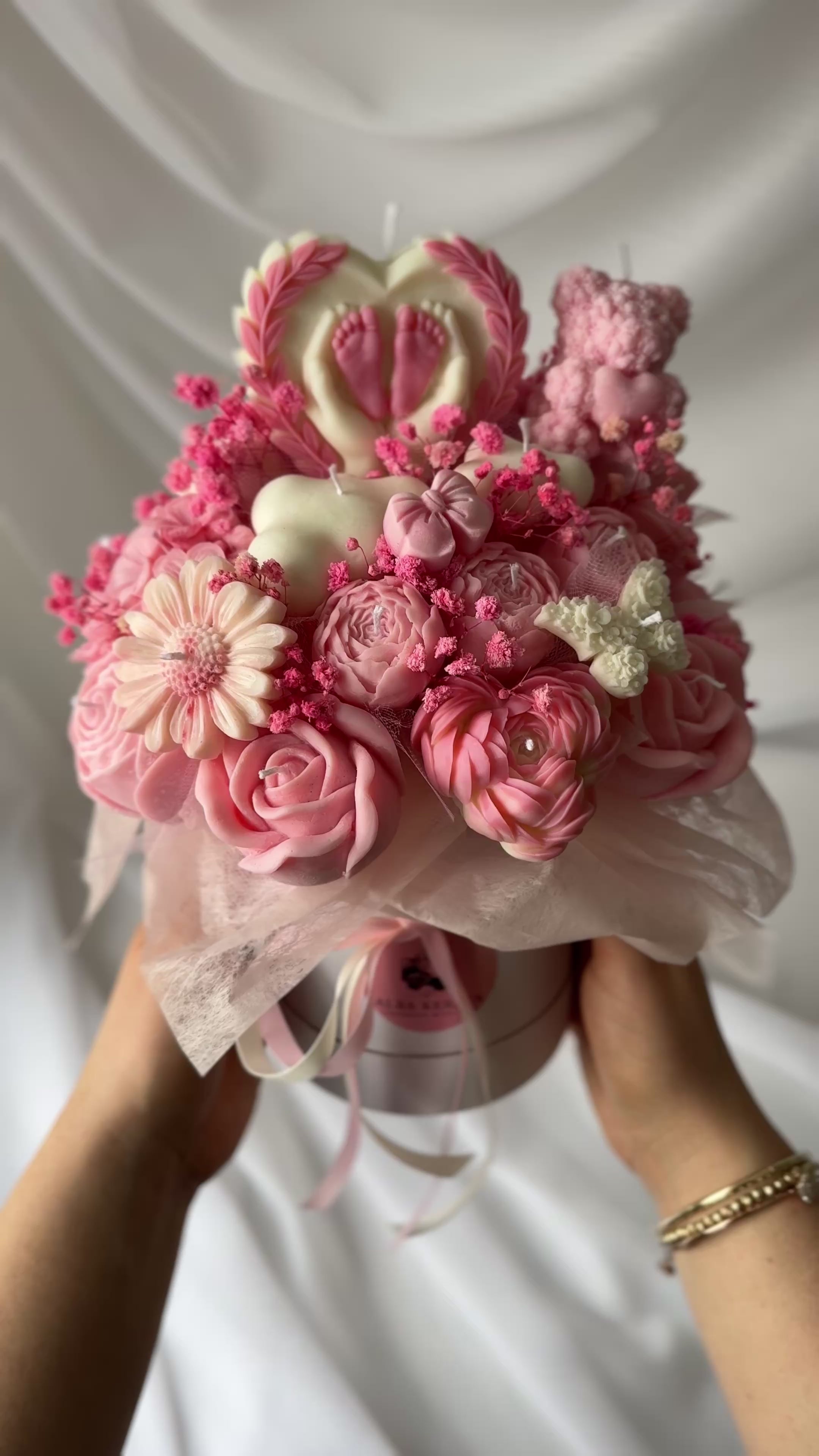 Kerzenstrauss zur Geburt - Rosa Blumenherz für Neugeborene